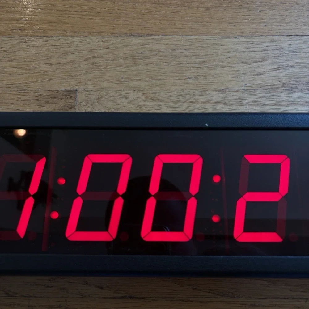 Electronic Displays Inc Industrial LED Clock Gym Timer‎ 16